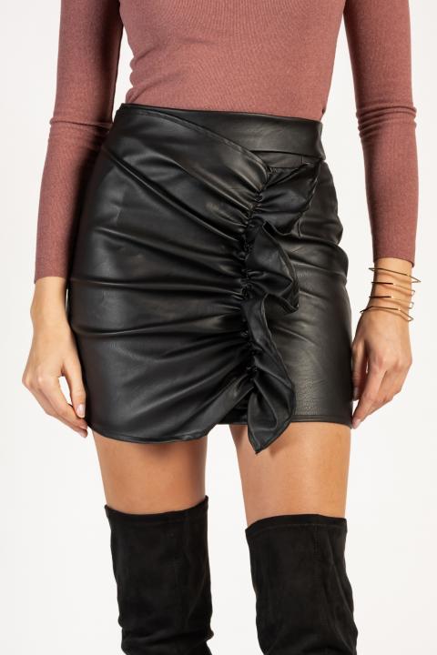 Taillierter Minirock aus Kunstleder mit gerafften Details  Camarita, schwarz