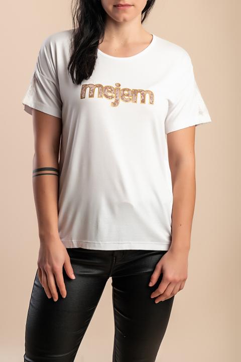 Das Modell auf dem Bild ist 170 cm groß