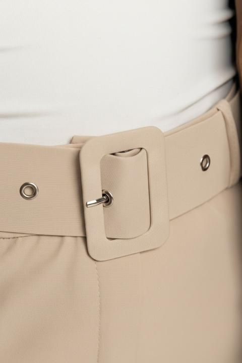 Gürtel mit Schnalle, beige